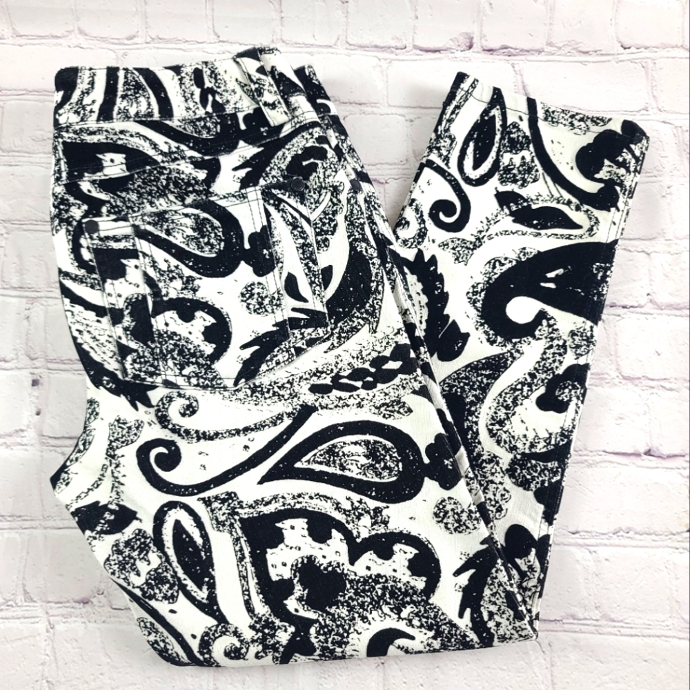Alice + Olivia Women's 4 Black and White Paisley Cropped Ankle Pants - Picture 1 of 16